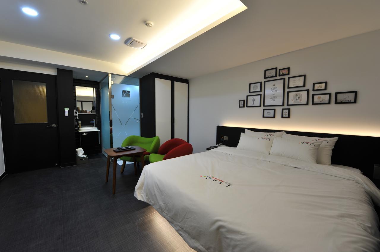 Ytt Hotel Nampo Busan Bagian luar foto