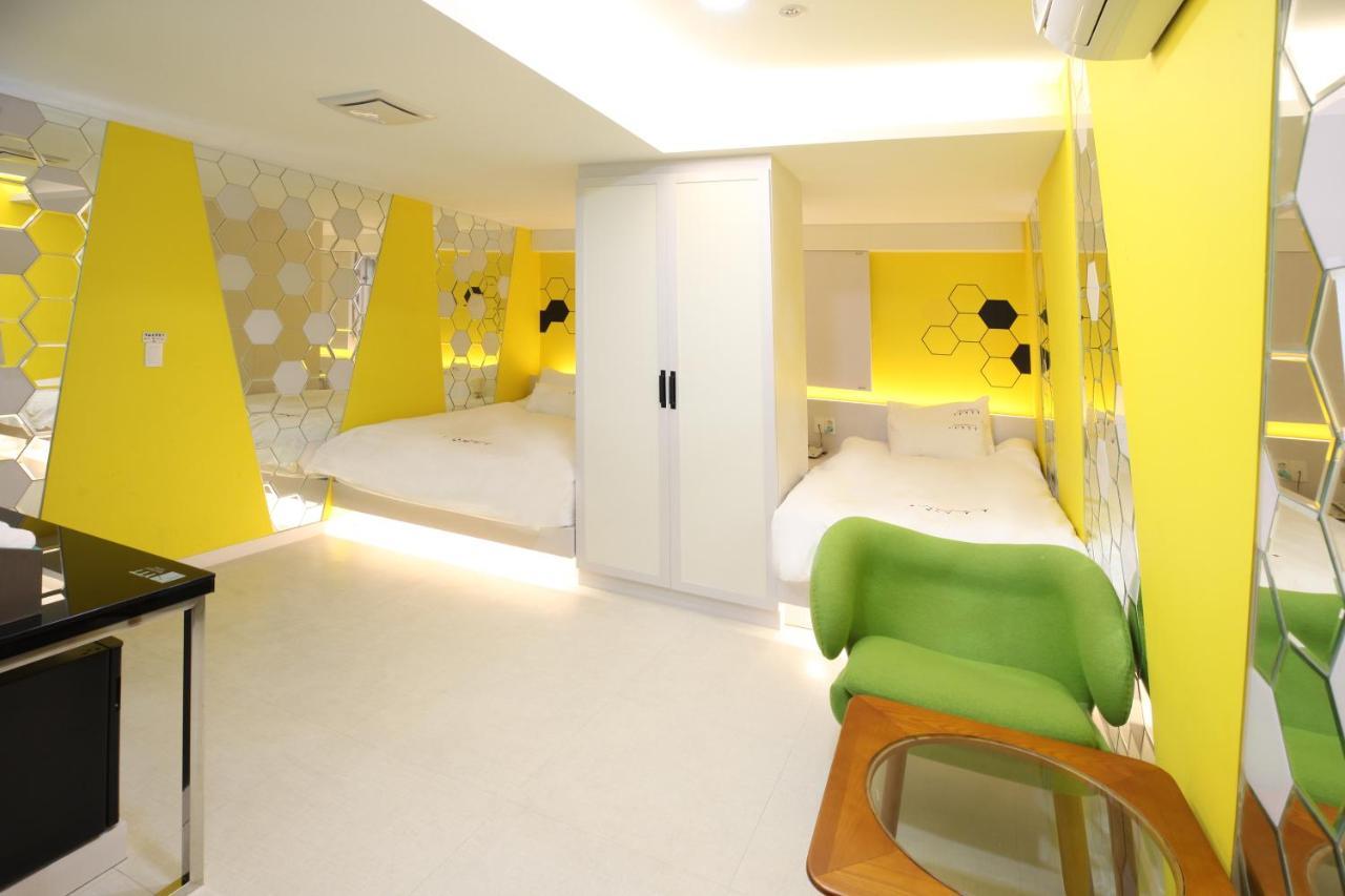 Ytt Hotel Nampo Busan Bagian luar foto