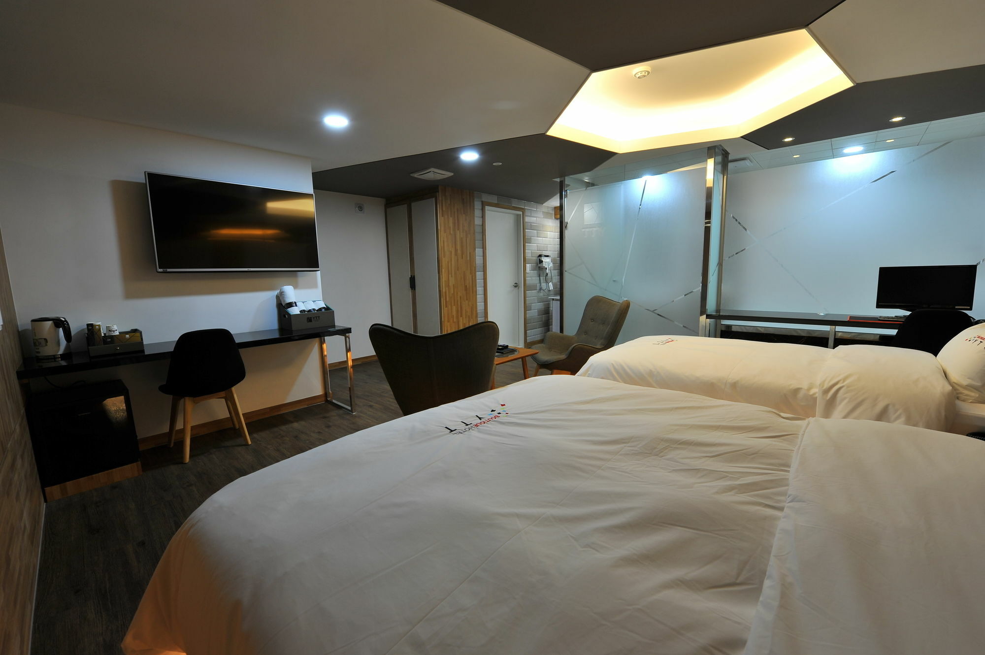 Ytt Hotel Nampo Busan Bagian luar foto